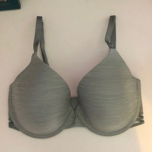 Victoria’s Secret Bra 32 DD